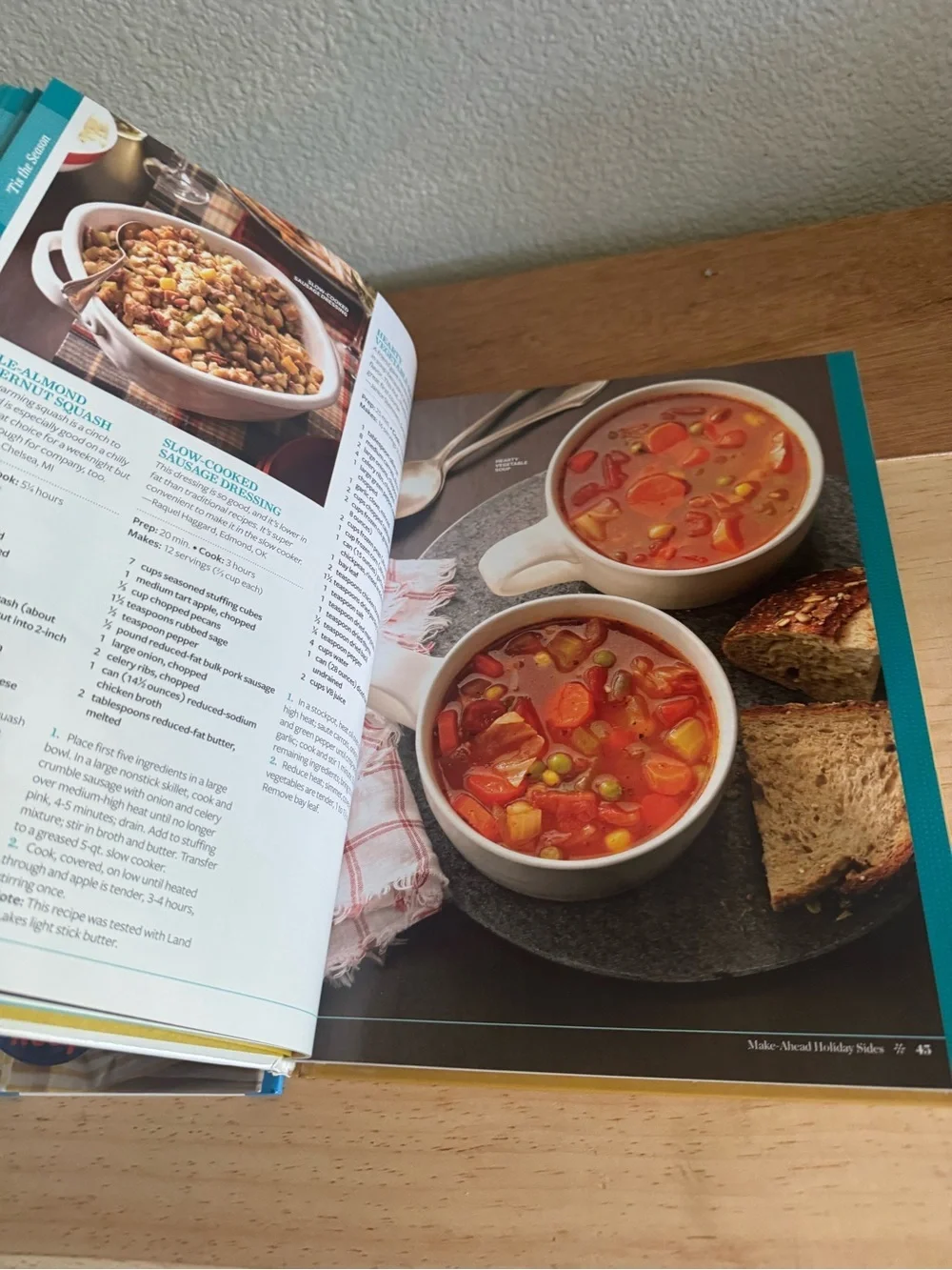 TASTE OF HOME  Quick Cooking & Holiday Celebrations Cookbooks 2017 edition